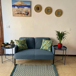 https://sarahs-kite-loft-en-playa-del-burrero.maspalomashotels.com