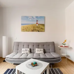 https://appartamento-mochiri-san-isidro.adeje-hotels.com